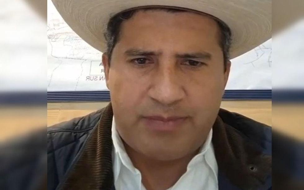Conductor desquiciado le echa bronca a ambulancia con códigos en Morelia