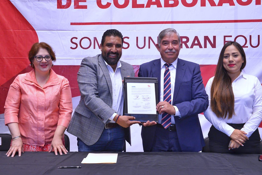 Tarimbarenses podrán estudiar en la UVAQ con becas de hasta el 35%