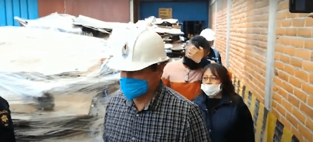 Fábrica de biciletas escondía a empleados para que trabajaran en cuarentena