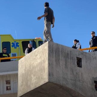 Morelia: Salvan a sujeto que intentó lanzars3 de puente en salida a Mil Cumbres