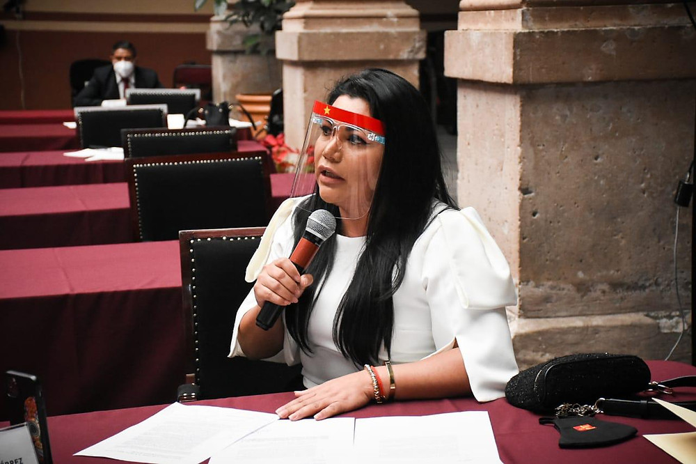 Brenda Fraga a favor del uso obligatorio del cubrebocas; en contra del arresto domiciliario