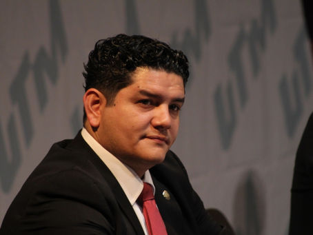 Se cumple a Michoacán al federalizar la nómina educativa: Toño Madriz