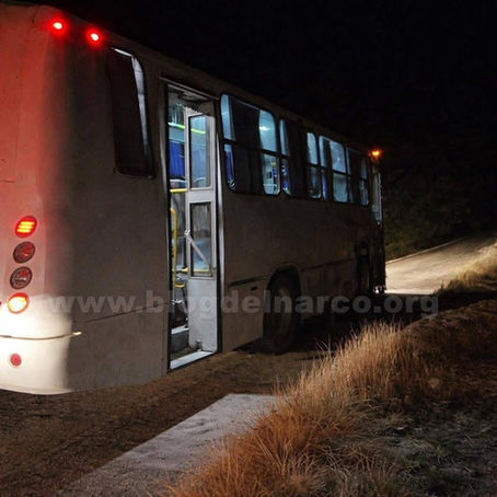 Desaparecen conductor y pasajeros de un camión en Tamaulipas, todas las pertenencias de los ocupantes estaban dentro