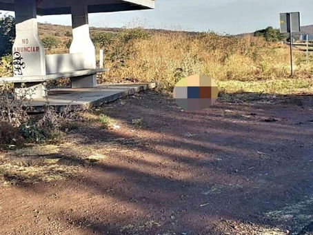 Michoacán: Ejecutan a una mujer en un paradero de camiones