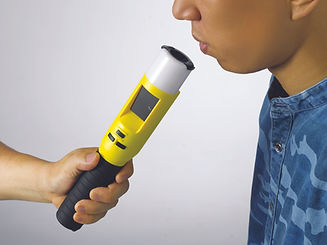 iBlow10_blowing.jpg