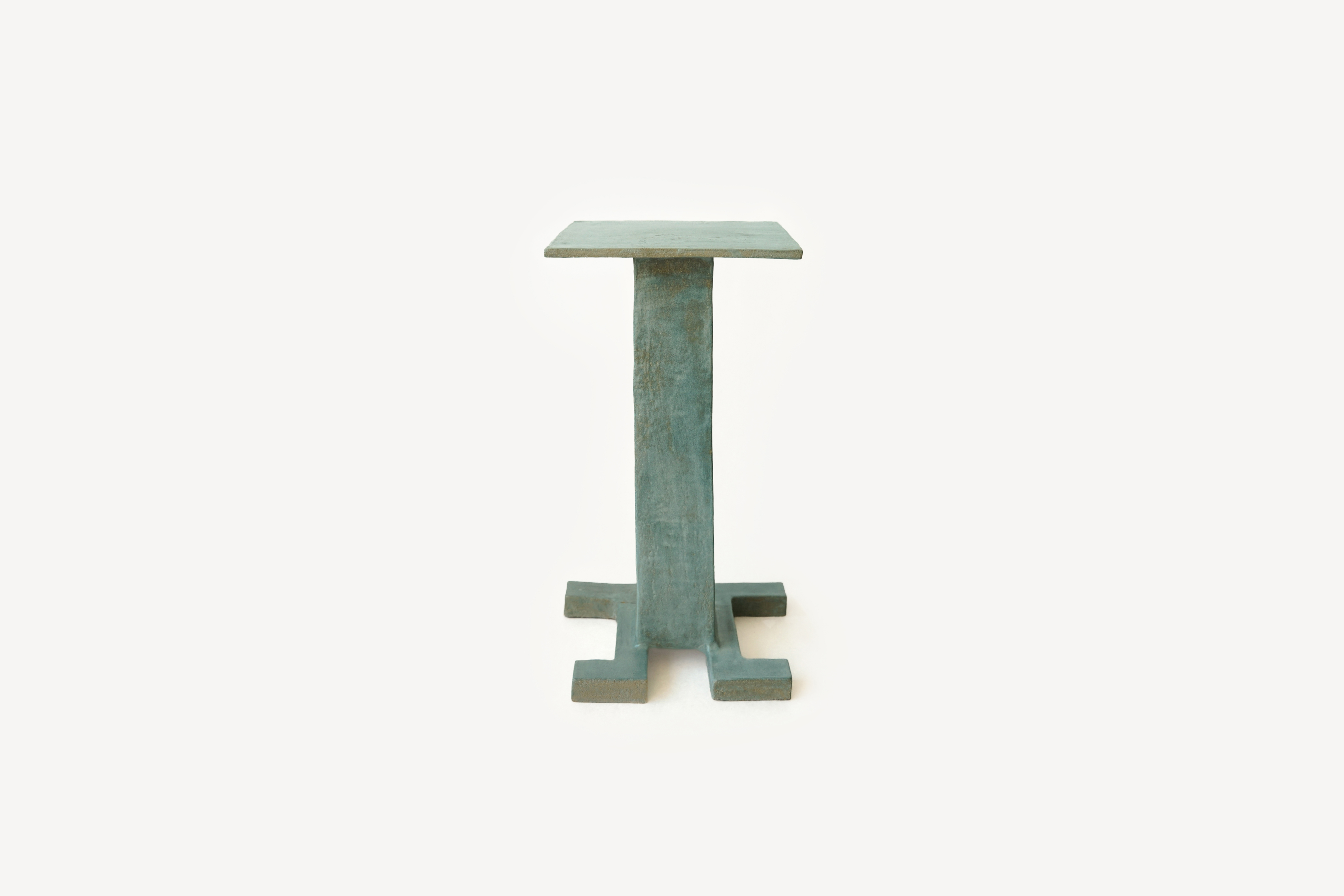 lapiz-objects-monolito-side-table-front.jpg