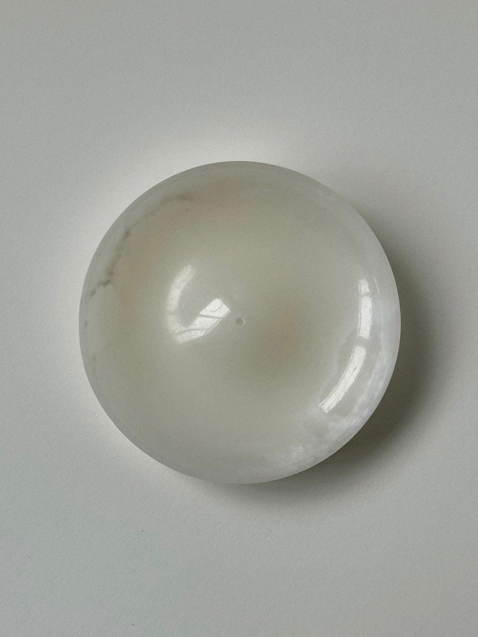 Hand carved white onyx incense holder with glossy finish detail