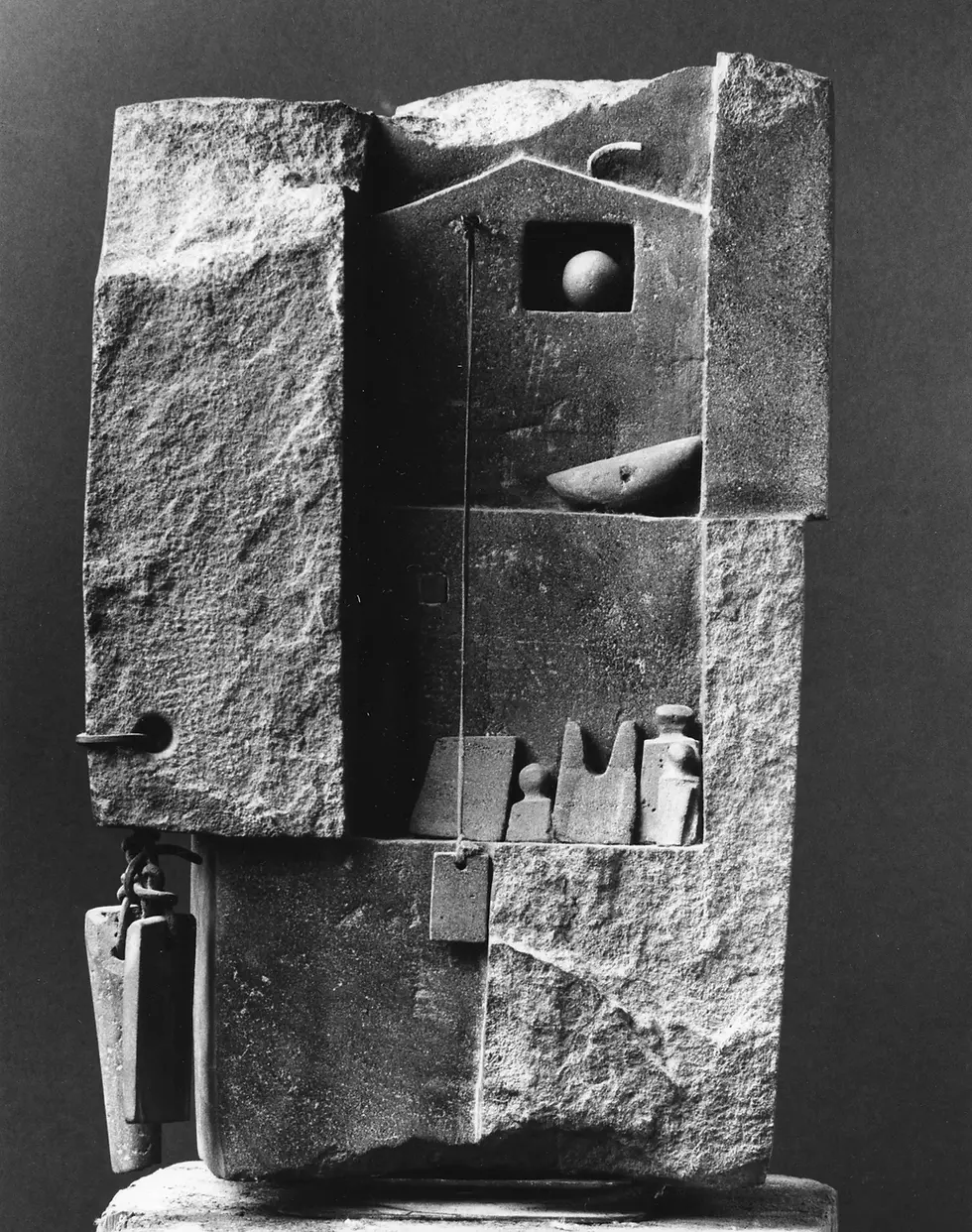 Gonzalo Fonseca Pendulum sculpture, 1976, abstract contemporary art piece featuring dynamic geometric forms and minimalist stonework.