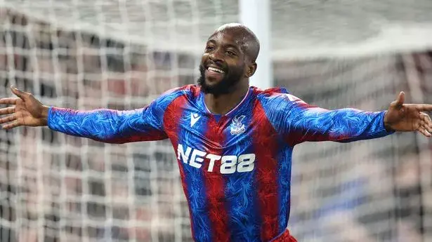 Mateta mục tiêu số 1 của Man Utd ở mùa hè 2025