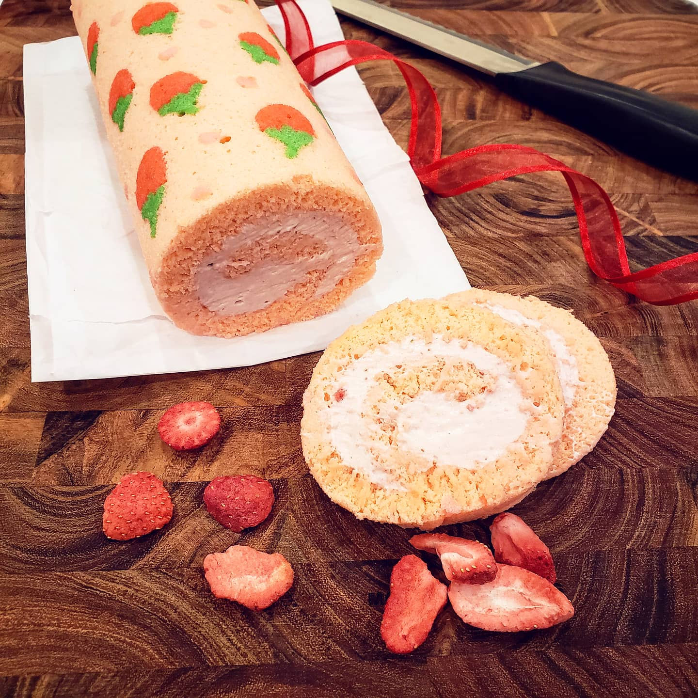 Strawberry Roll Cake