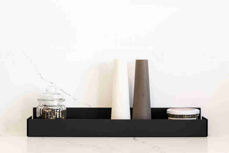 מדף תבלינים מעוצב למטבח, להנחה על השיש או לתלייה על הקיר