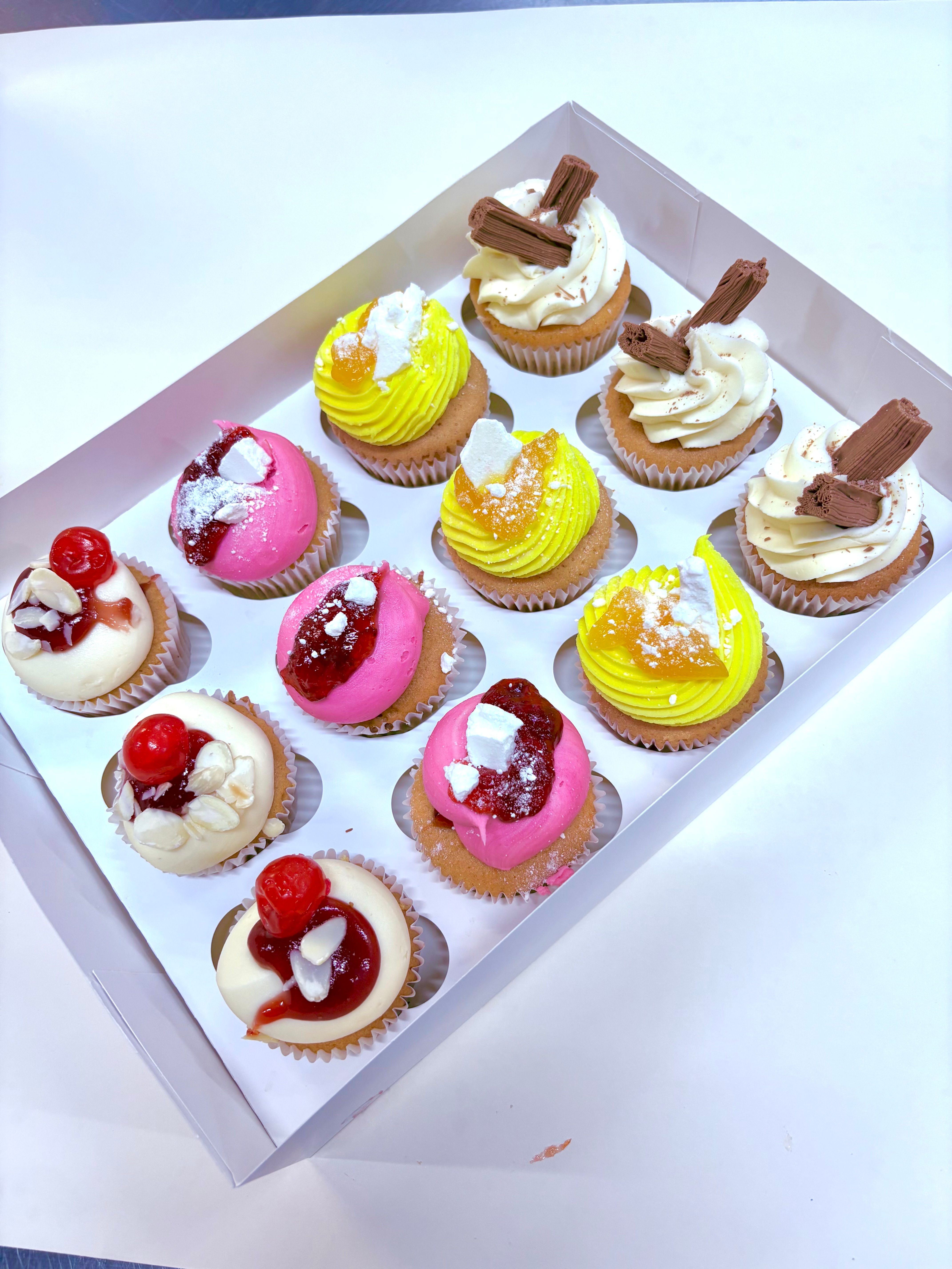 Selection of 12 Cupcakes