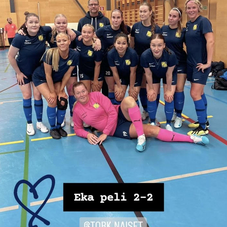 Naisten ensimmäinen futsalottelu on pelattu!