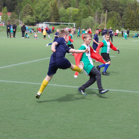 Korttelifutis oli kaikkien aikojen suurin junioriturnaus Tolkkisissa!