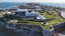 Bermuda adds three new re/insurers in August (momentum watch)