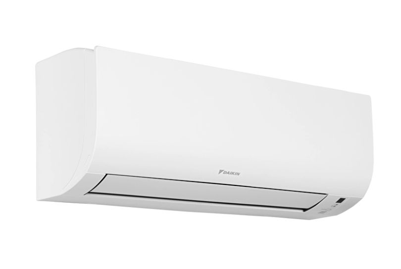 Sessiz çalışan Daikin klimanın yaşam alanına uyum sağlayan kompakt yapısı.