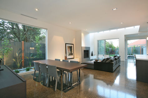 10 Duncombe p 08