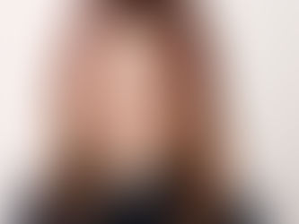 Alexandra Pflaumer's professional headshot