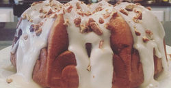 (V) Cinnamon Roll Cake