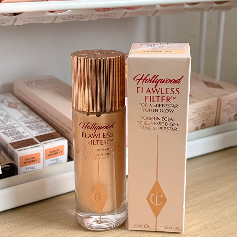 Thumbnail: Charlotte Tilbury Highlighter Foundation Seamless