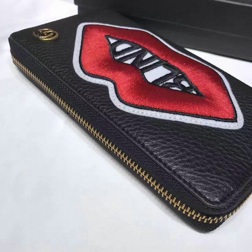 Thumbnail: GUCCI Marmont Zip Top Leather Wallet