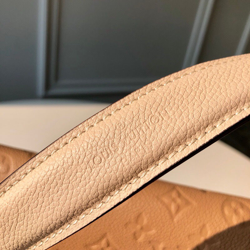 Thumbnail: LOUIS VUITTON VERY HOBO