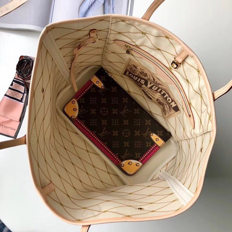 Thumbnail: LOUIS VUITTON Trunks Monogram Neverfull MM