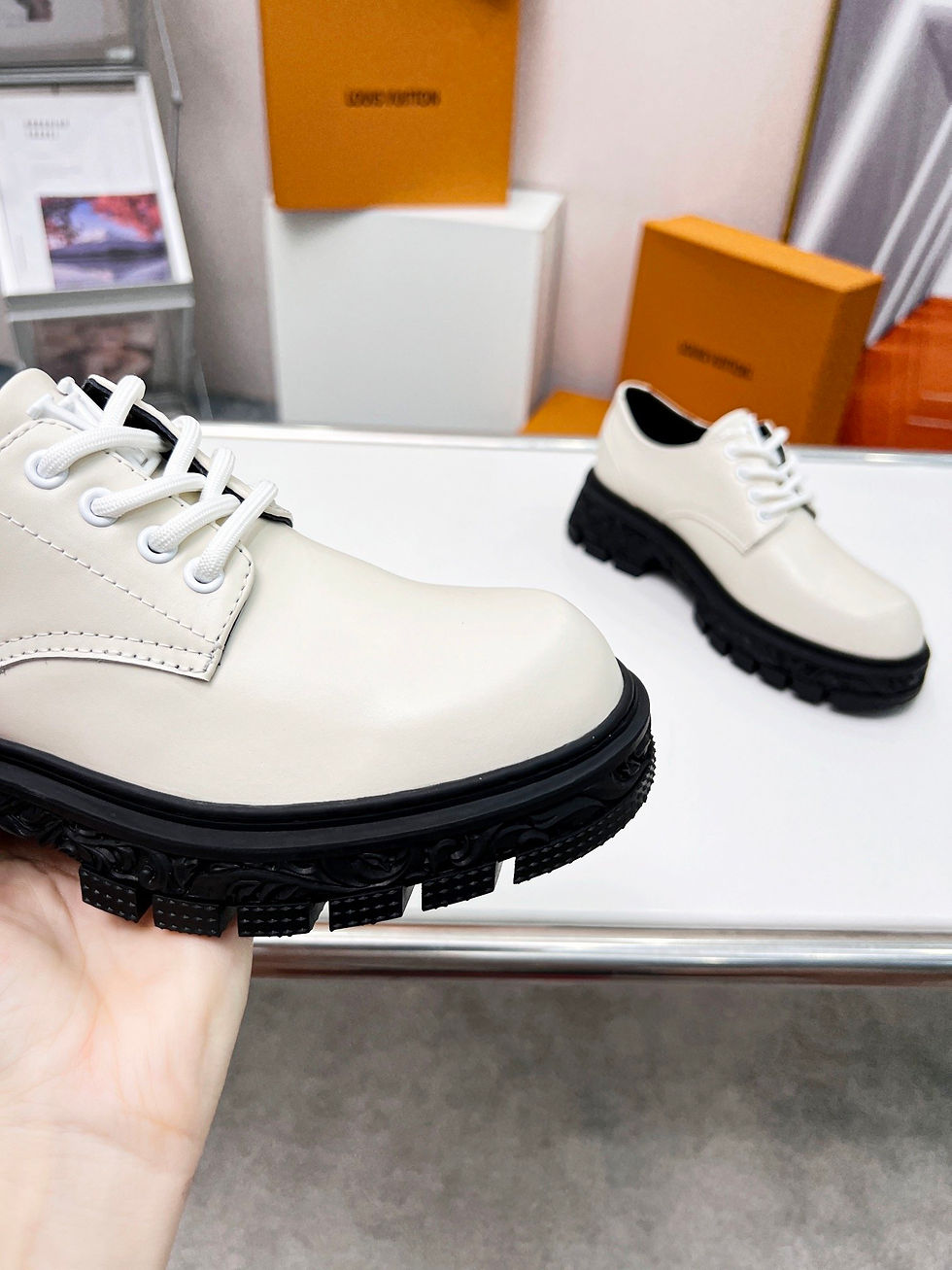 Thumbnail: LOUIS VUITTON SNEAKER