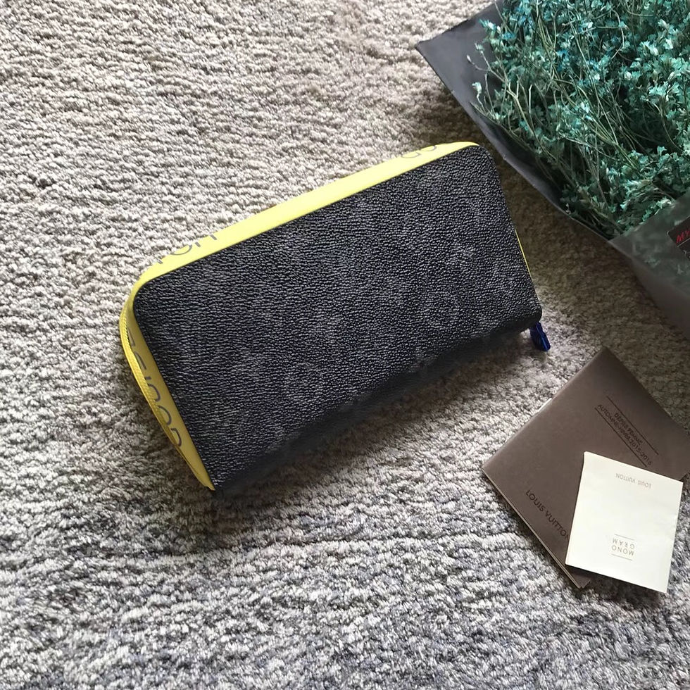 Thumbnail: LOUIS VUITTON Monogram Canvas Leather Wallet