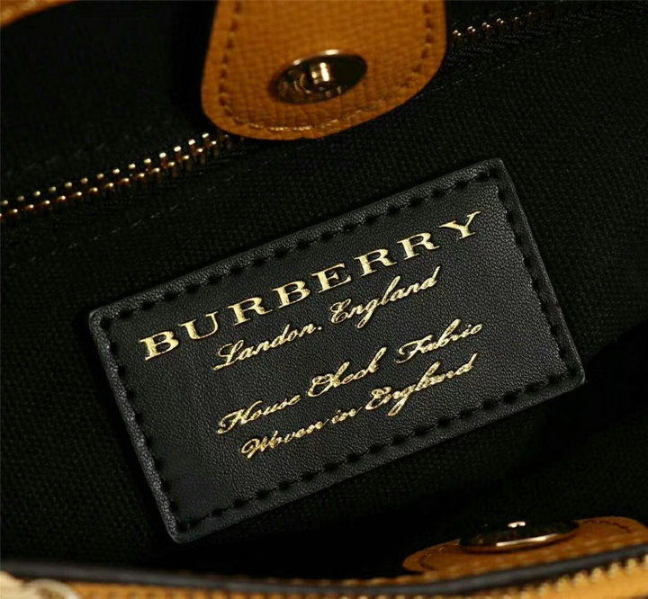 Thumbnail: BURBERRY Banner Leather House Check Bag