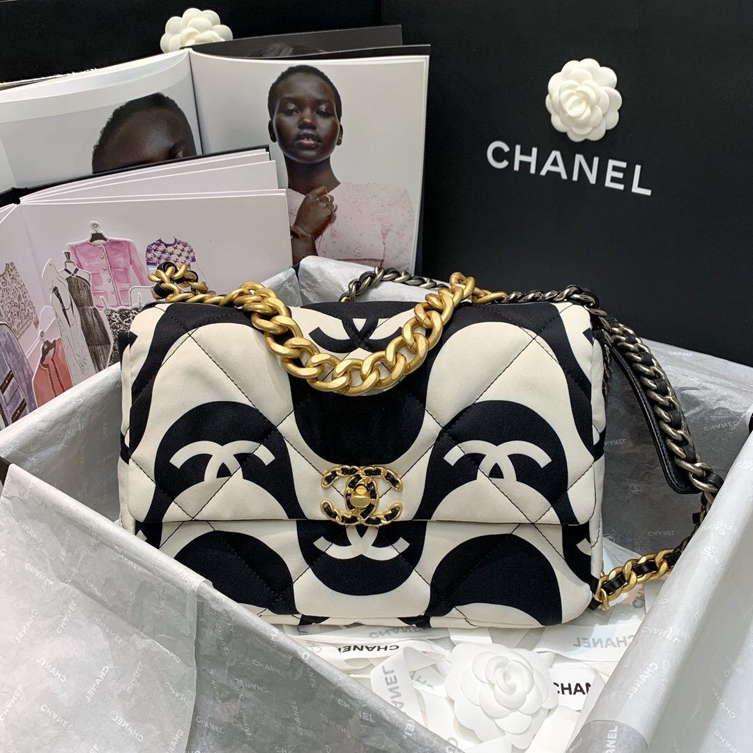 CHANEL Bag