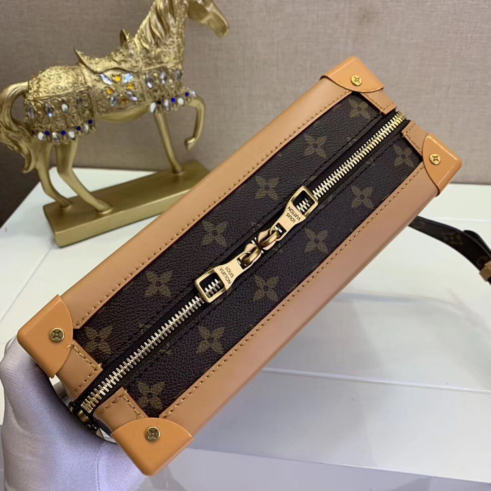 Thumbnail: LOUIS VUITTON SOFT TRUNK