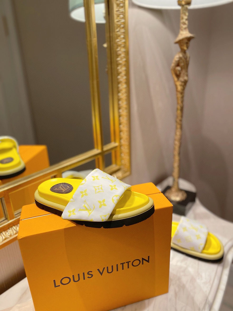 Thumbnail: LOUIS VUITTON  SLIPPERS 