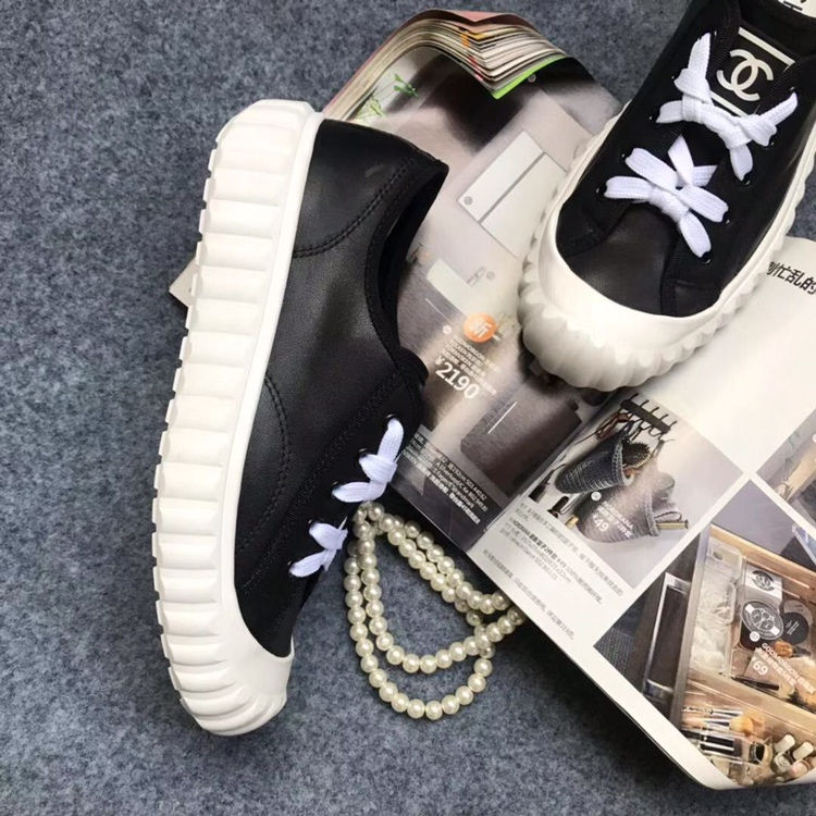 Thumbnail: CHANEL FLAT SNEAKER