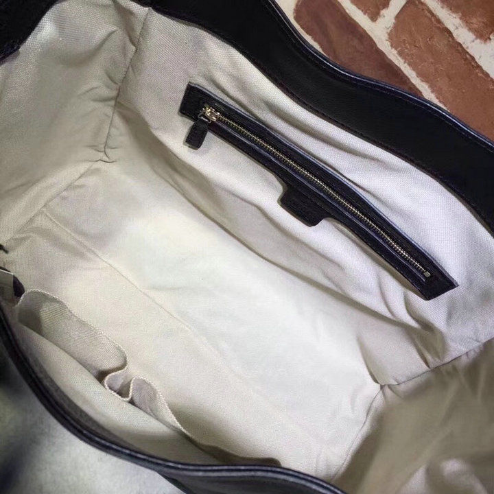 Thumbnail: GUCCI GG Classic Tote Leather Bag