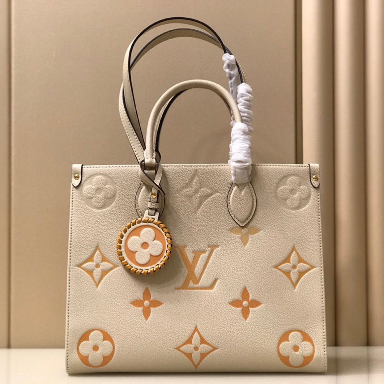 LOUIS VUITTON ONTHEGO