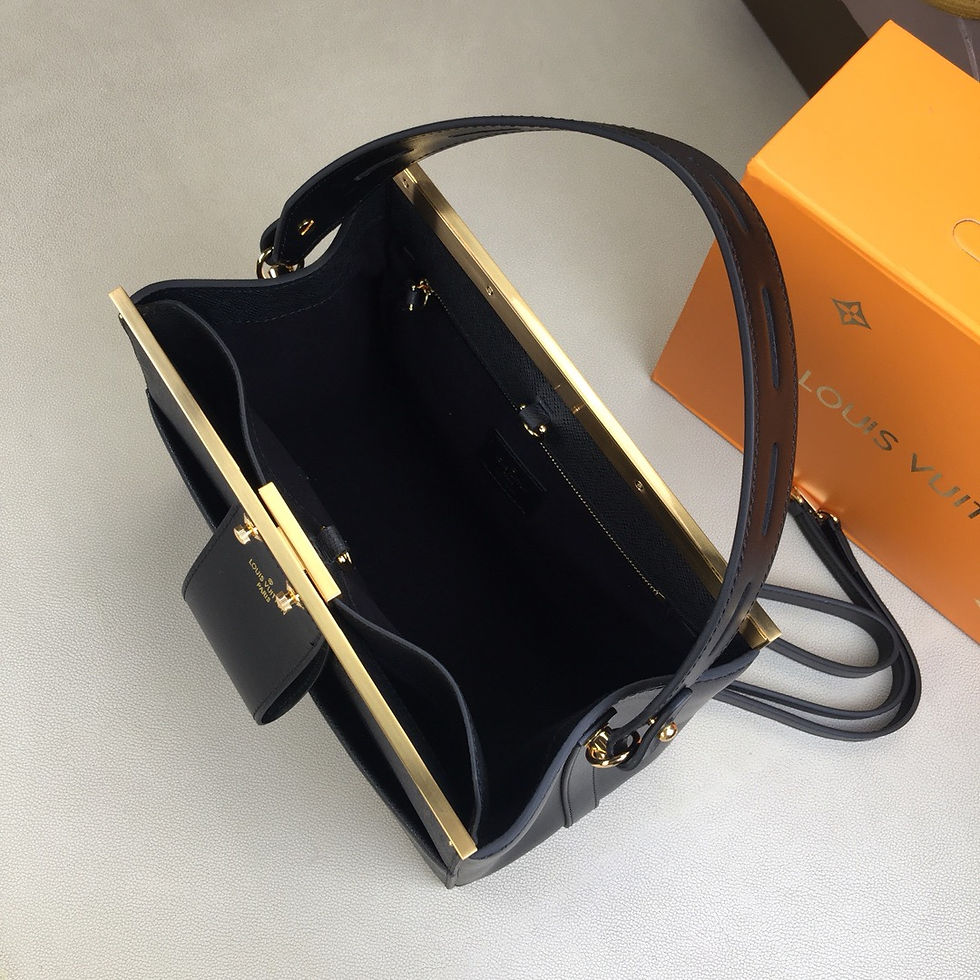 Thumbnail: LOUIS VUITTON CITY FRAME