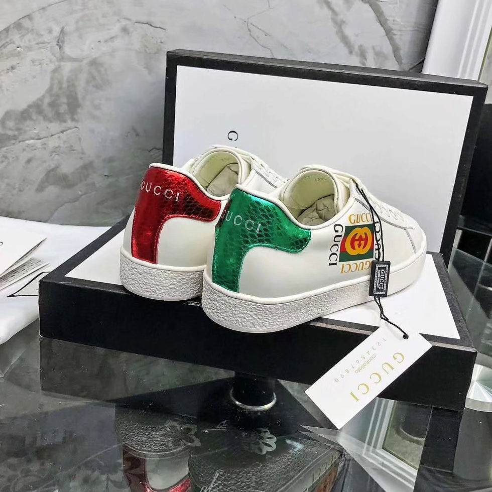 Thumbnail: GUCCI Ace Enbroidered Leather Sneaker