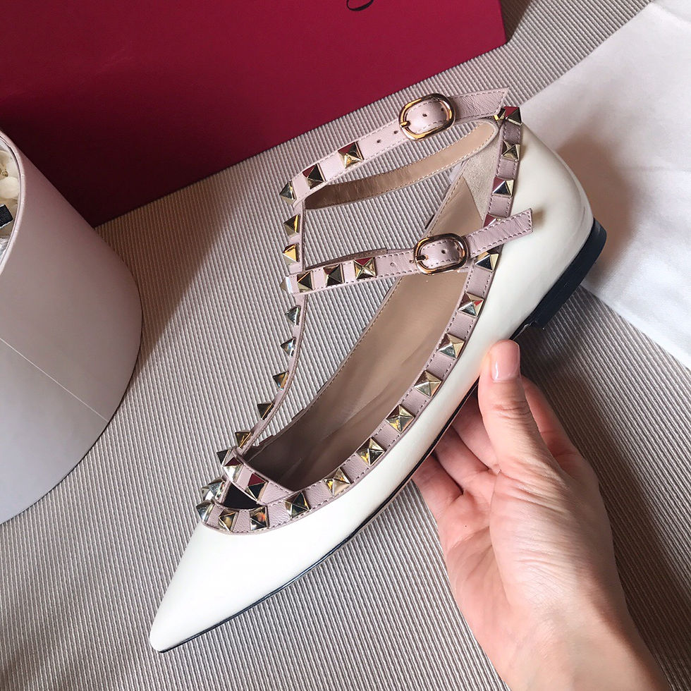 Thumbnail: VALENTINO sheepskin Jing Rivets Leather Shoe