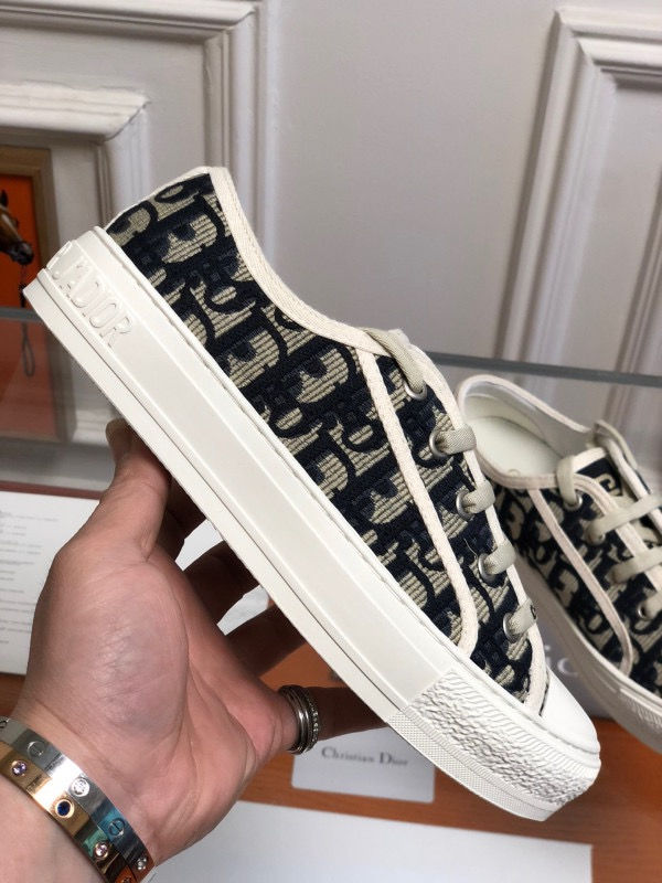 Thumbnail: DIOR Sneakers 