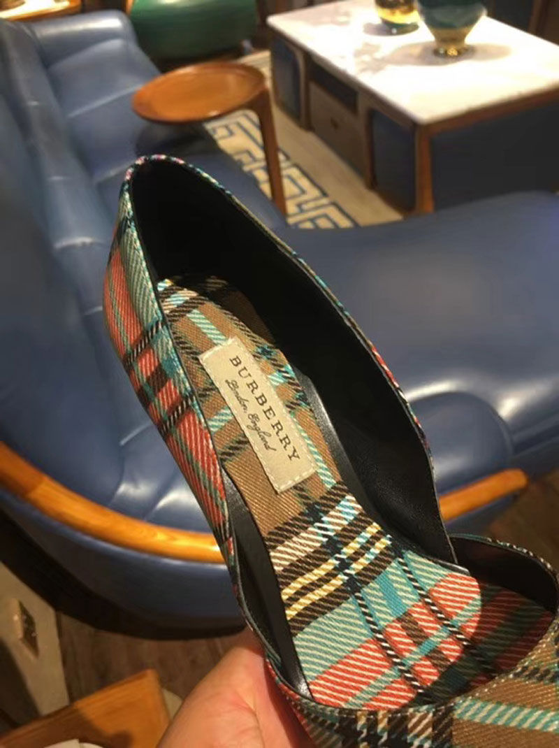 Thumbnail: BURBERRY Leather Shoes