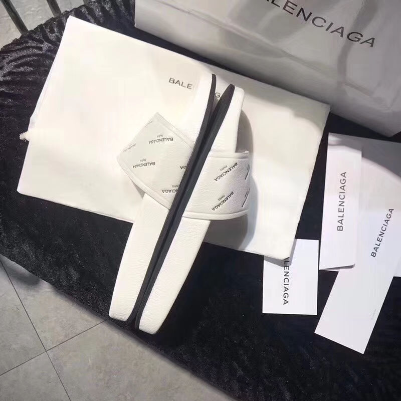 Thumbnail: BALENCIAGA Leather Slippers