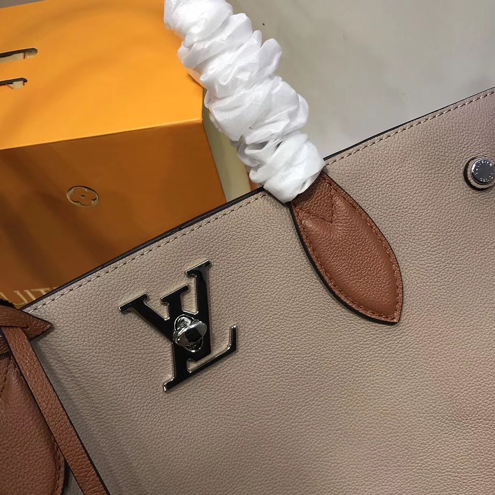 Thumbnail: LOUIS VUITTON LOCKME GO