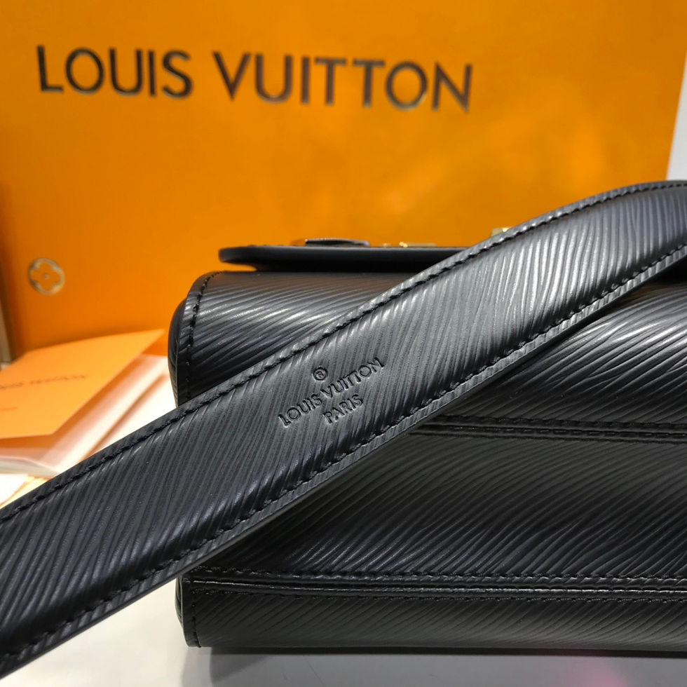 Thumbnail: LOUIS VUITTON Leather Bag