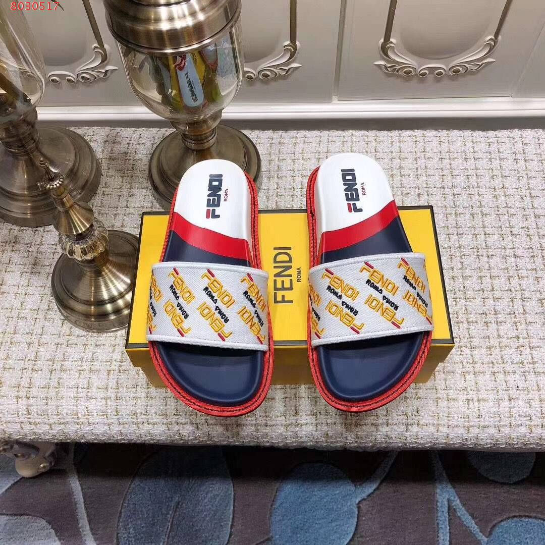 FENDI Leather Slippers