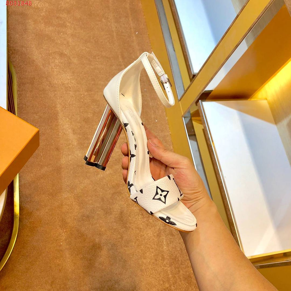 Thumbnail: LOUIS VUITTON Leather Sandal