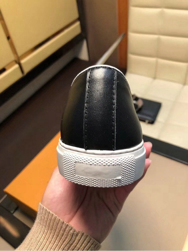 Thumbnail: LOUIS VUITTON Mens Leather Shoe