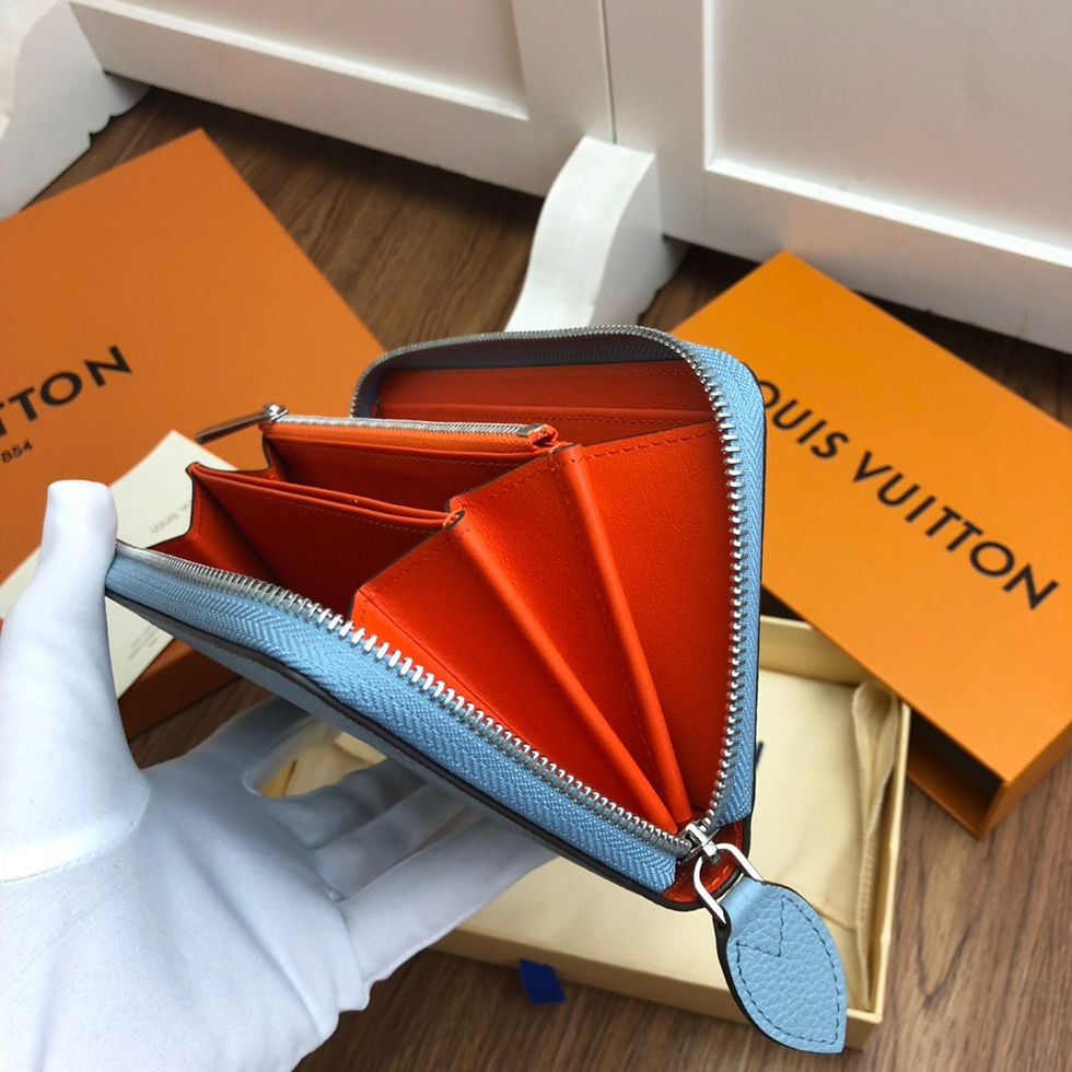 Thumbnail: LOUIS VUITTON ZIPPY WALLET