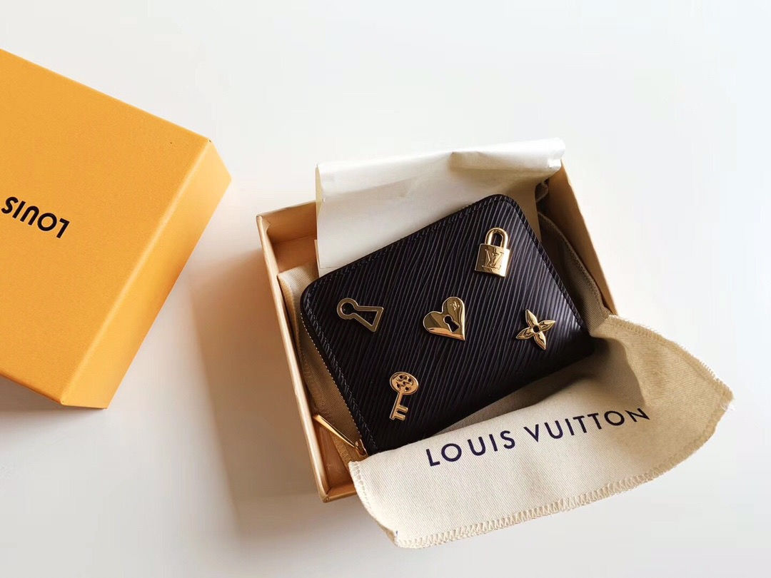 LOUIS VUITTON Small Leather Wallet