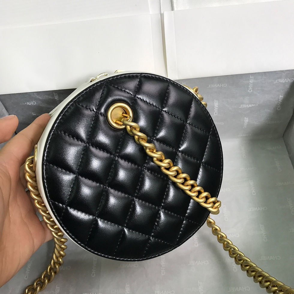 Thumbnail: CHANEL CROSSBODY BAG